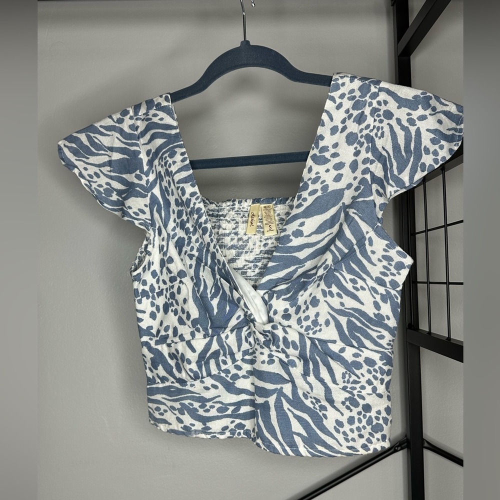 Crop Top Juniors Size Small